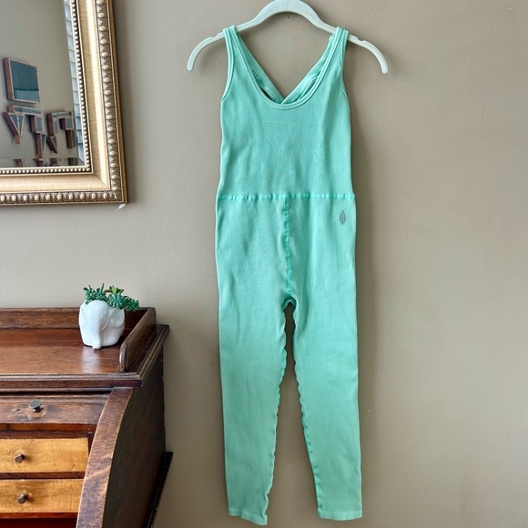 Free People FP Movement Free Throw Jumpsuit Onesie Sage Brush Green Size Medium - Picture 4 of 16
